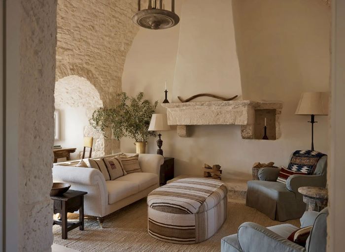 Italian stones in interior decoration